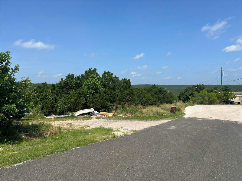 21207 CHERRY HOLLOW Ct — exterior