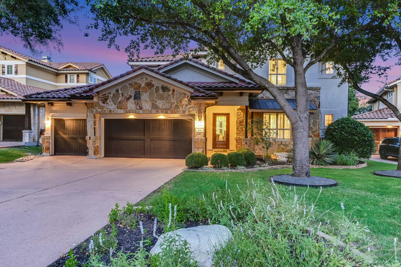 505 Horseback Holw — exterior