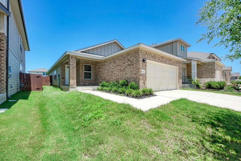 524 Longmount Cv — exterior