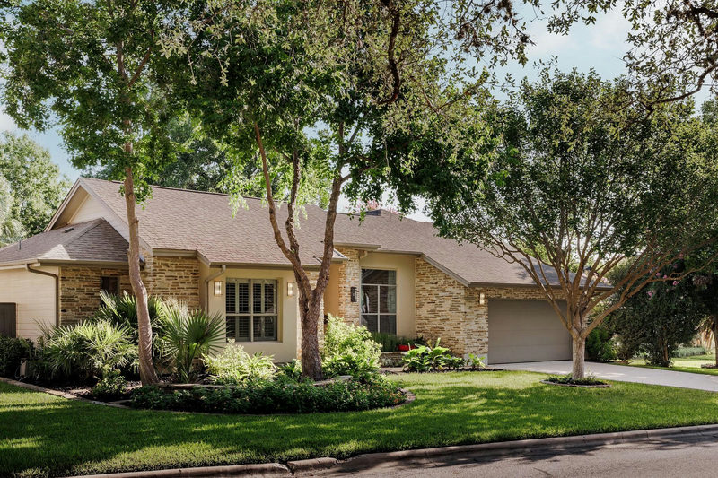 3302 Big Bend Dr — exterior