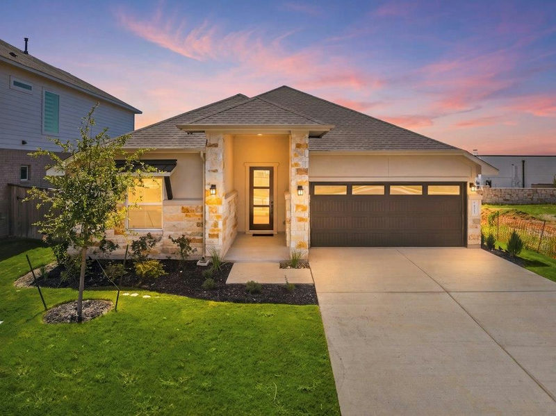 4513 College Square Dr — exterior