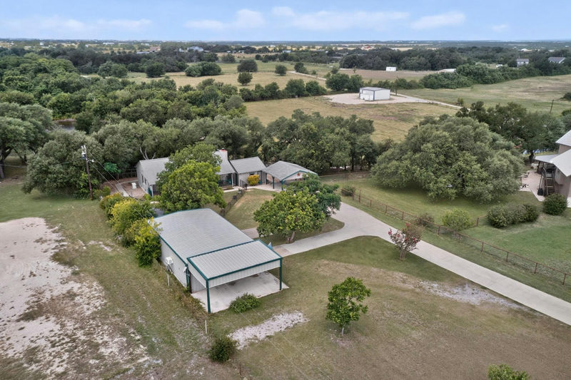 1730 County Road 130 — exterior
