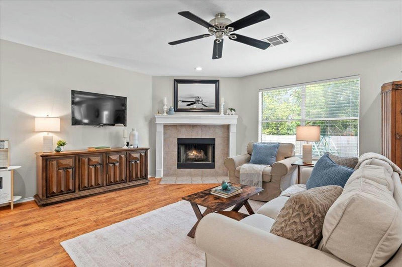 9021 Kimono Ridge Dr — exterior