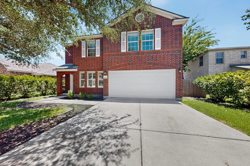 2014 Woodway Dr — exterior