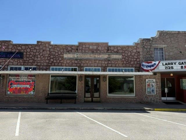 124 W Vaughan St — exterior