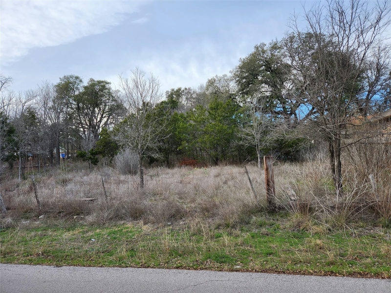 11304 Lakeside Dr — exterior