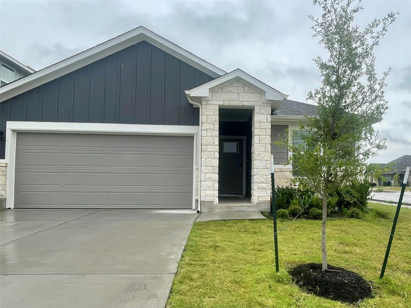 137 Holmby Dr — exterior