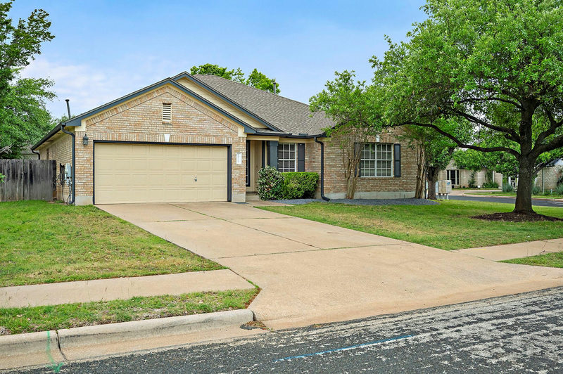 16700 Anjou Ln — exterior