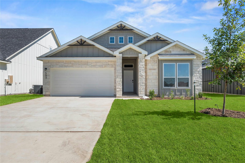 552 Gus Loop — exterior