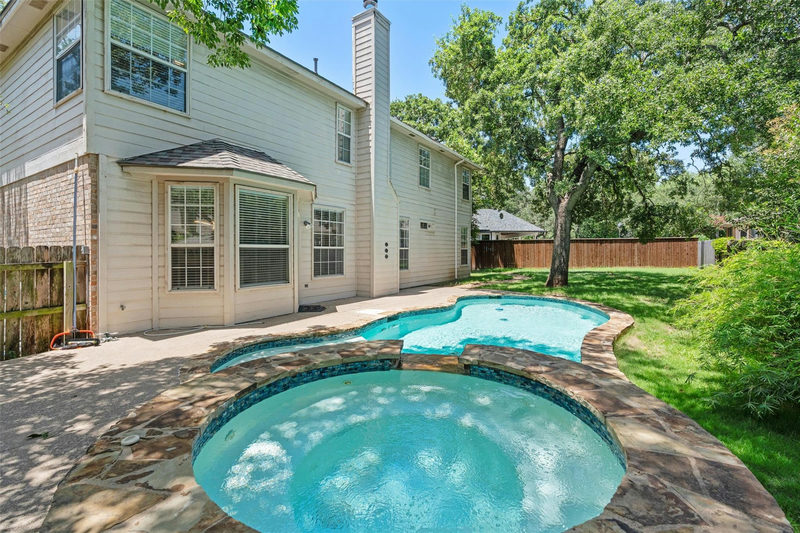104 Whitechapel Ct — exterior