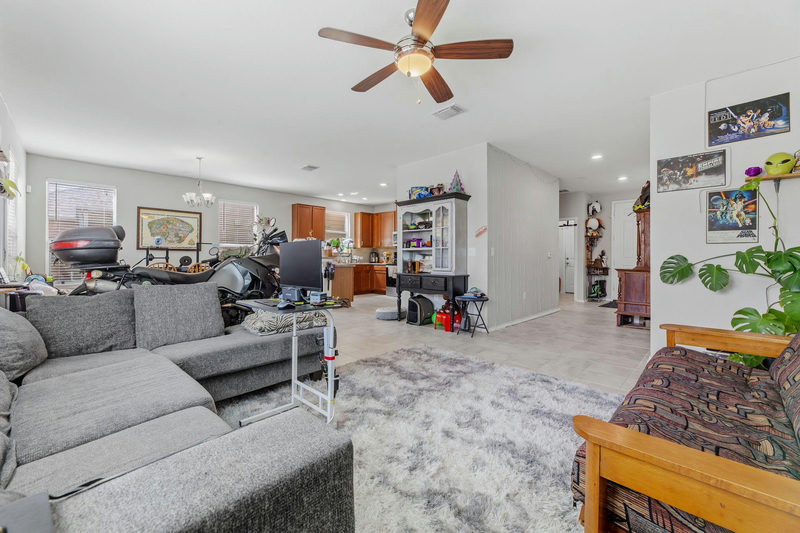 6229 Minnoch Ln — exterior