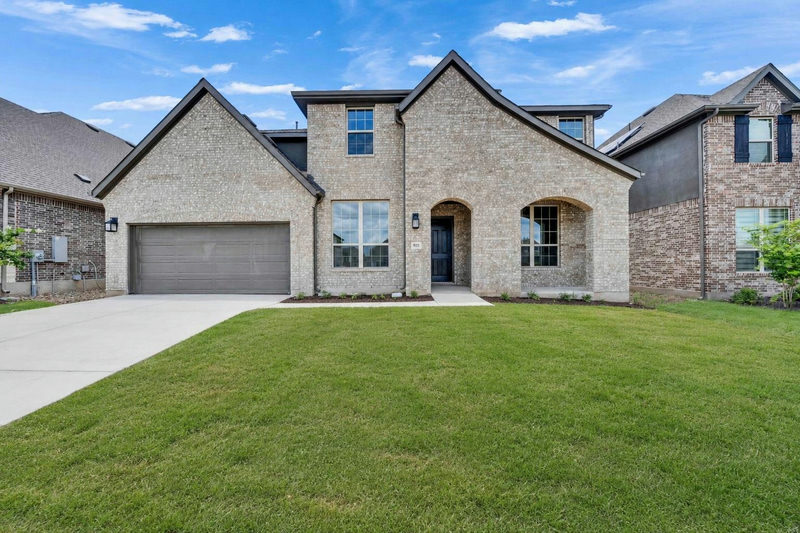 933 Landing Ln — exterior