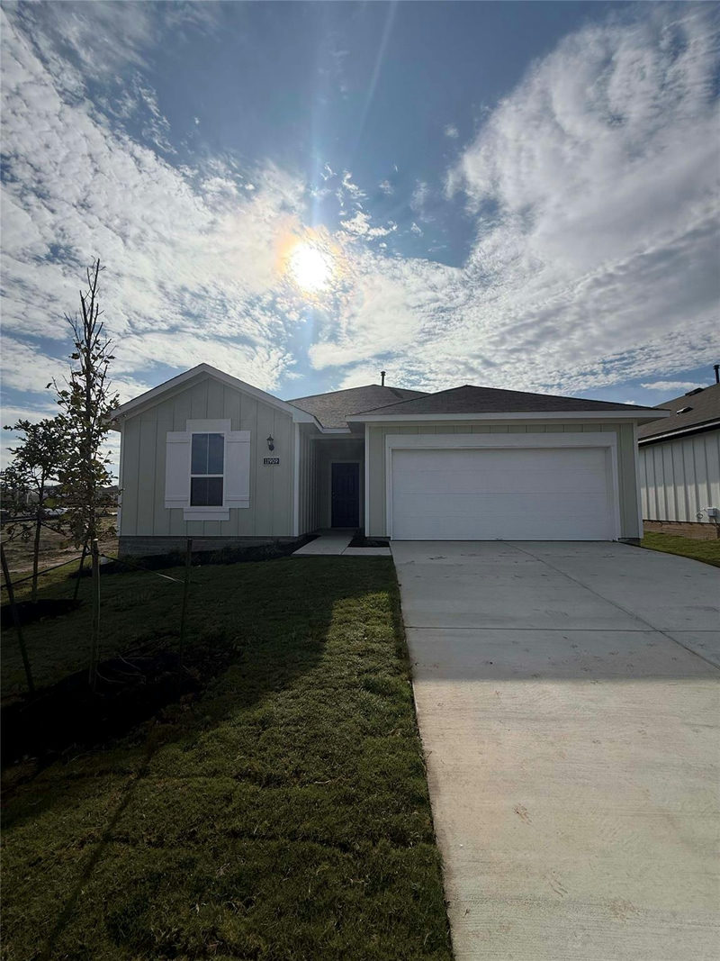 11909 Horseshoe Field Bnd — exterior
