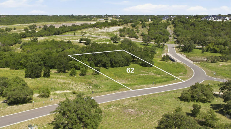 1300 Meadow Oak Xing — exterior