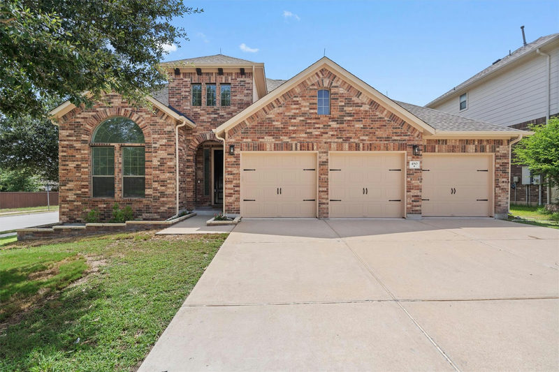 480 Monahans Dr — exterior