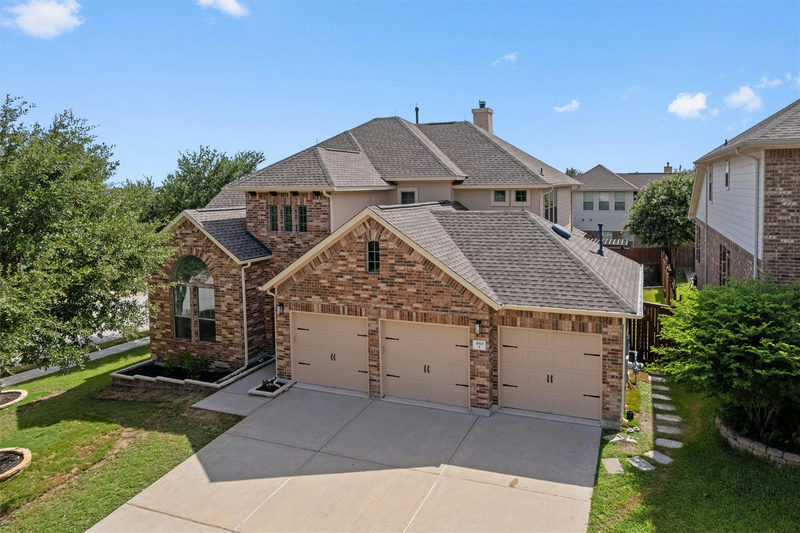 480 Monahans Dr — exterior