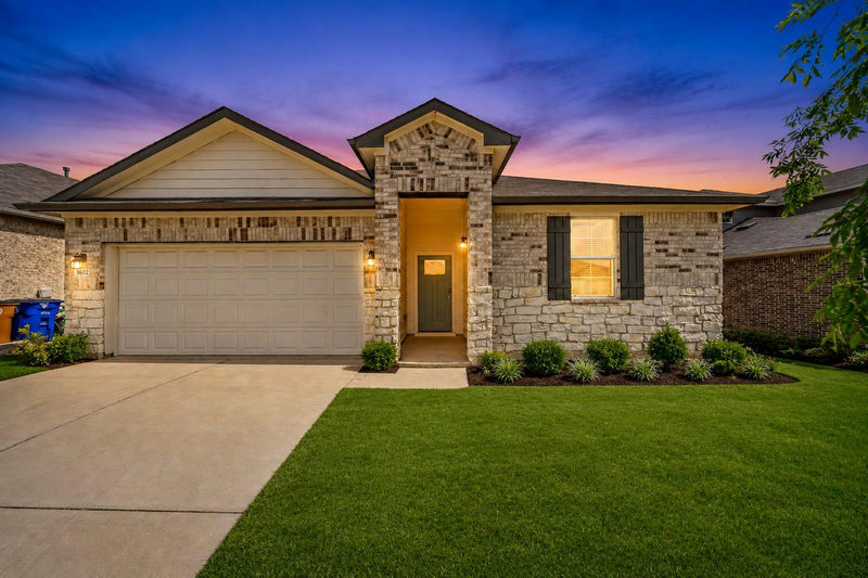 3602 Overlord Ln — exterior