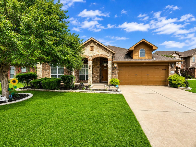 1012 Wallin Farms Cv — exterior