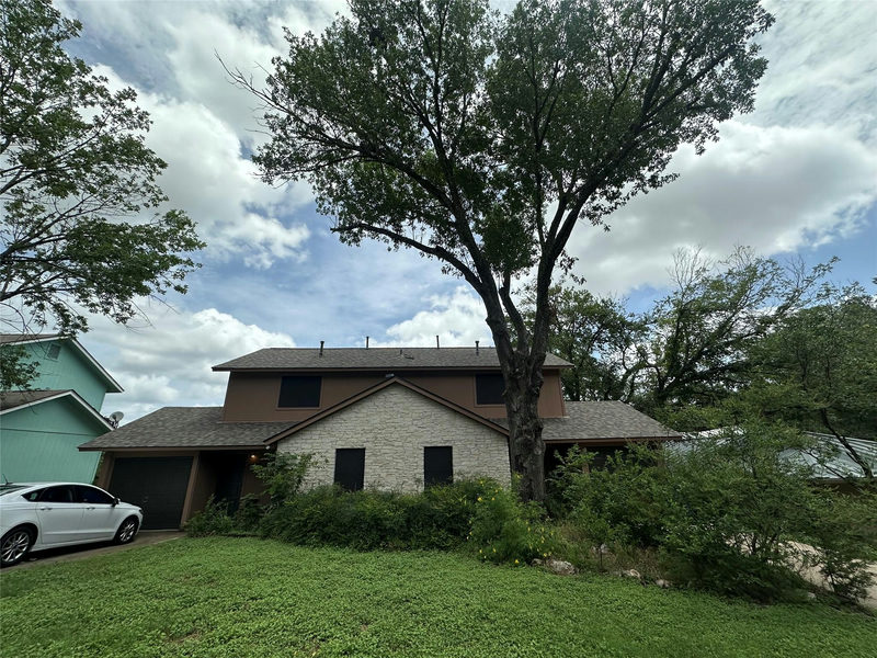 808 Ramble Ln — exterior