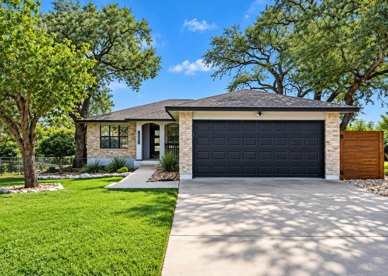 15602 Cedar Ledge St — exterior