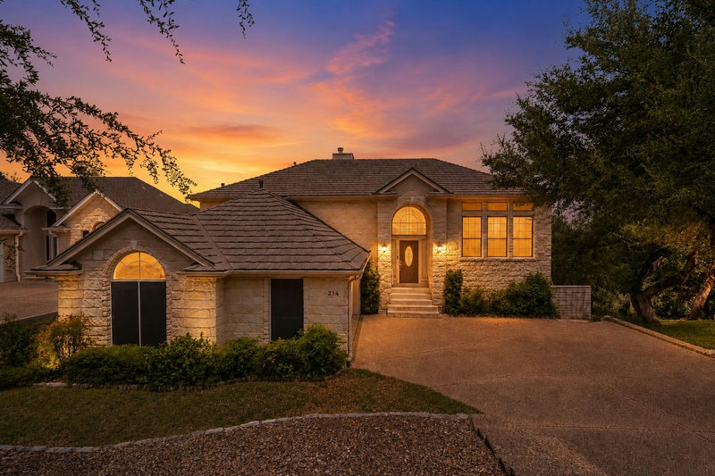 214 Golf Crest Ln — exterior