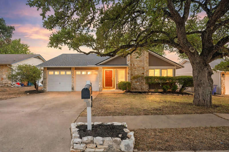 3906 Tattershall Ln — exterior