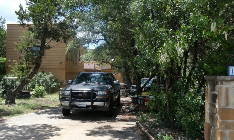 18616 CHAMPIONS Cir — exterior
