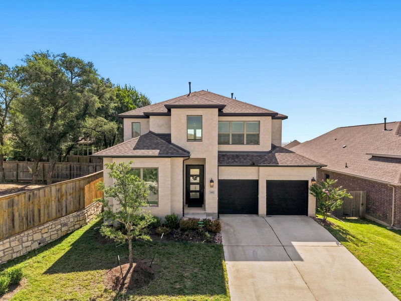 186 Cyrus Milton Dr — exterior