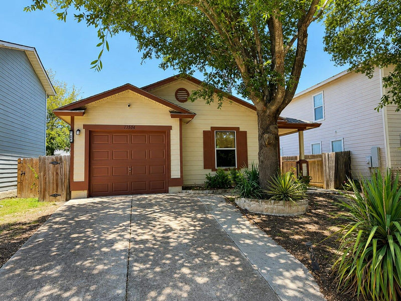 13504 Alysheba Dr — exterior