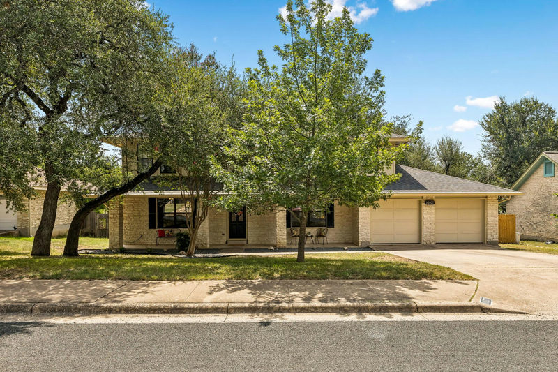10107 Grand Oak Dr — exterior
