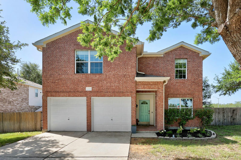 1620 Hawk Dr — exterior