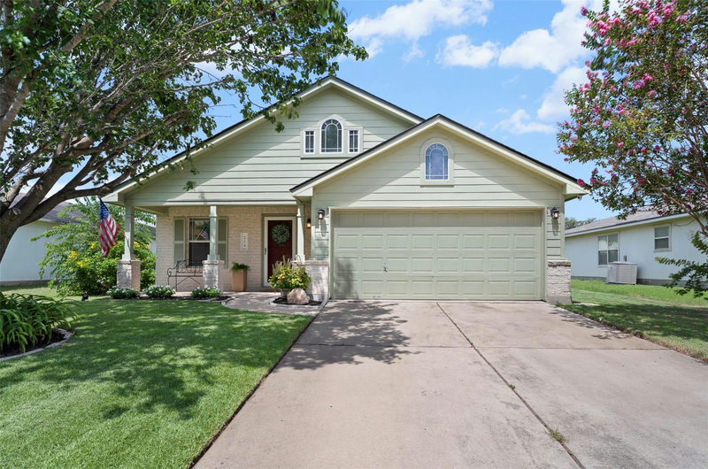 214 Jennifer Ln — exterior