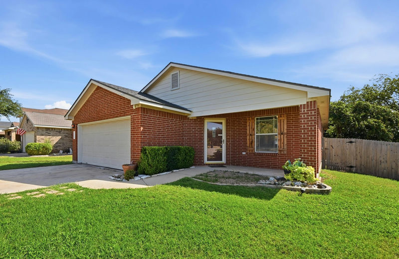 516 Emma Rose Trl — exterior
