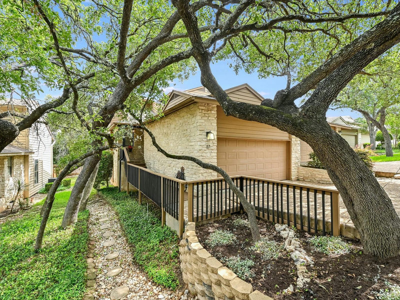 5701 Westslope Dr #17 — exterior