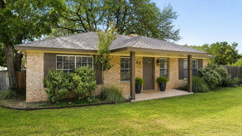 52 Persimmon Dr — exterior