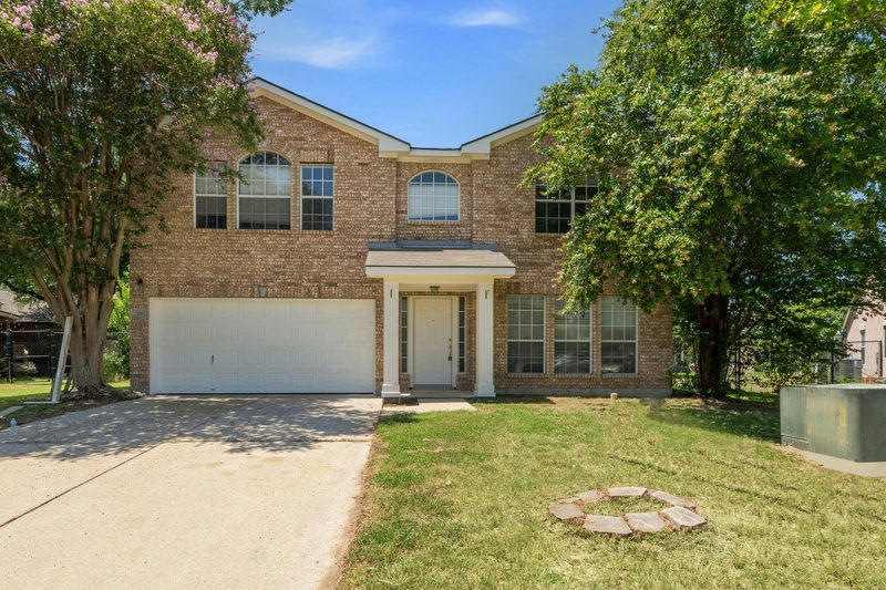 3305 Clint Cv — exterior