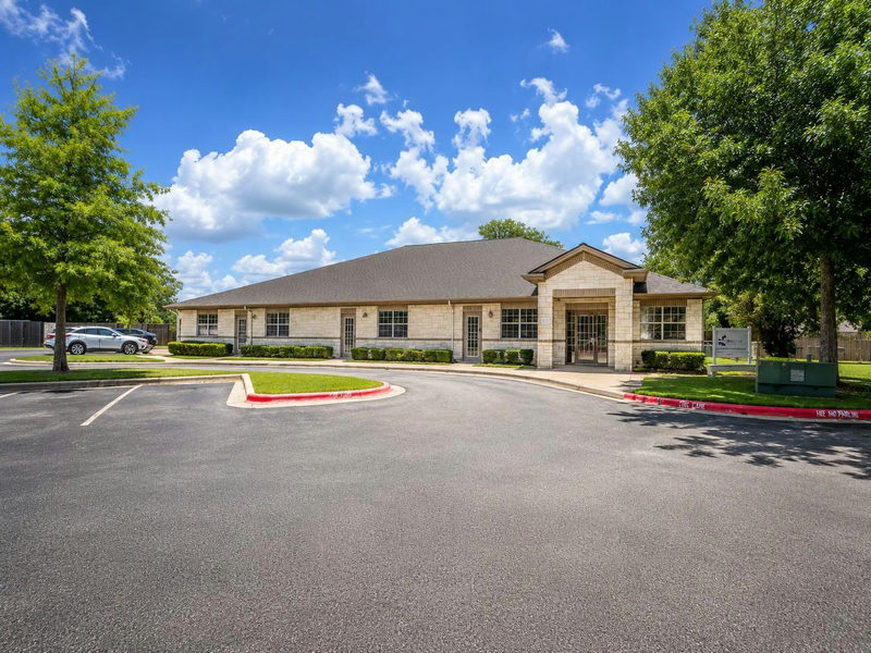 207 Elmhurst Dr — exterior