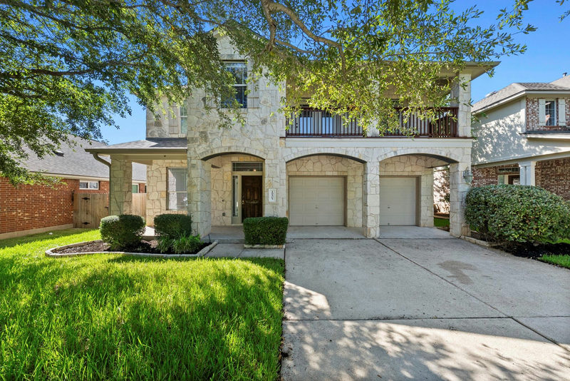 19505 Brue St — exterior