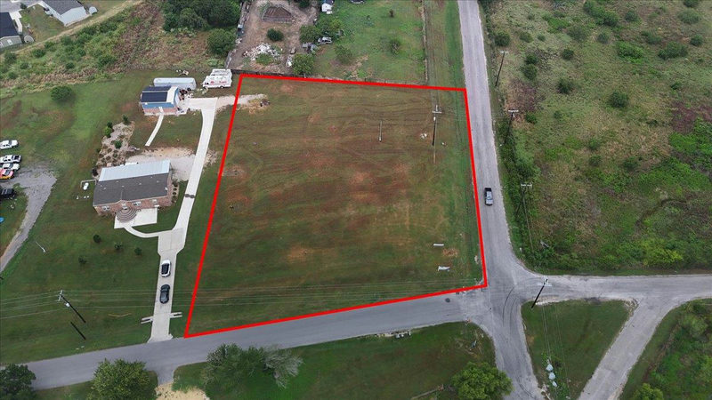 2 S Plum Creek Rd — exterior