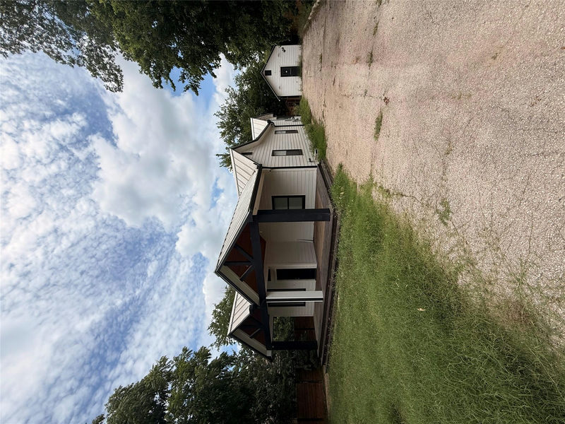 11515 Easy St — exterior