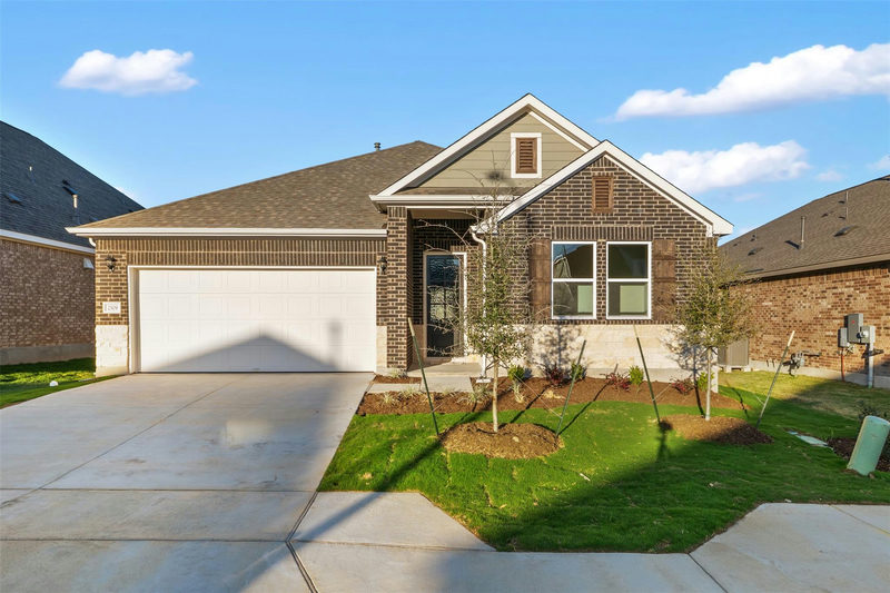 533 Redding Way — exterior