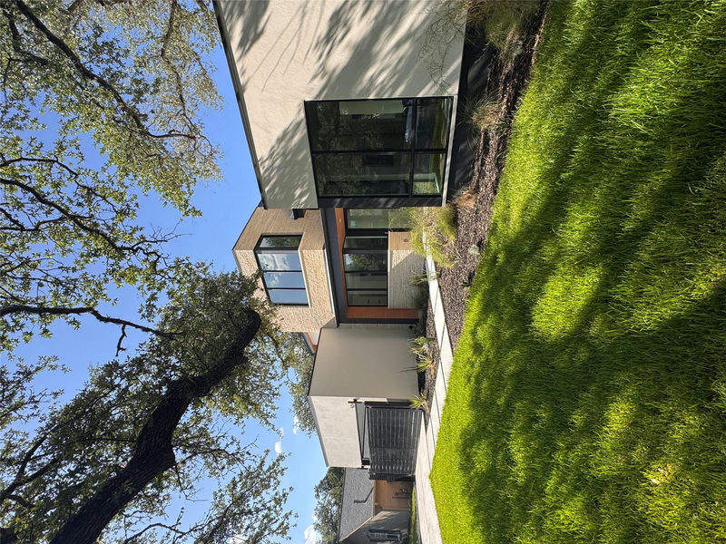 4216 Deepwoods Dr — exterior