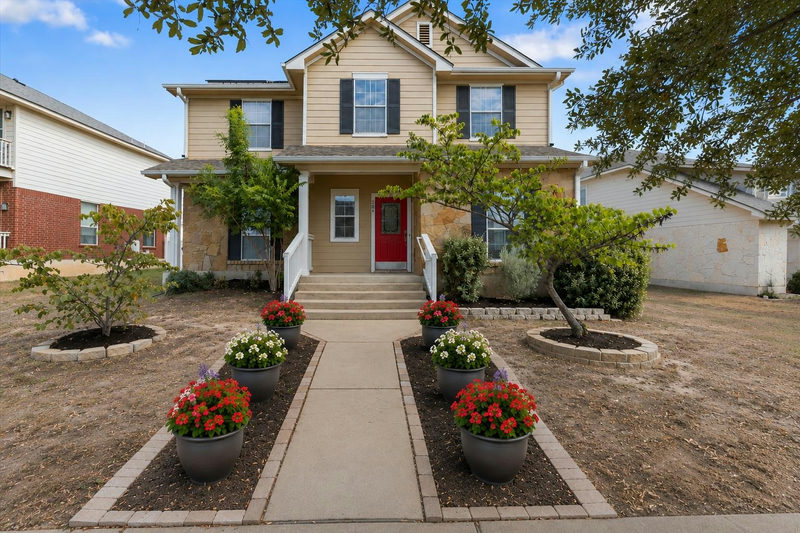204 Yucca House Dr — exterior