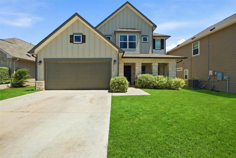 17732 Zinfandel Dr — exterior