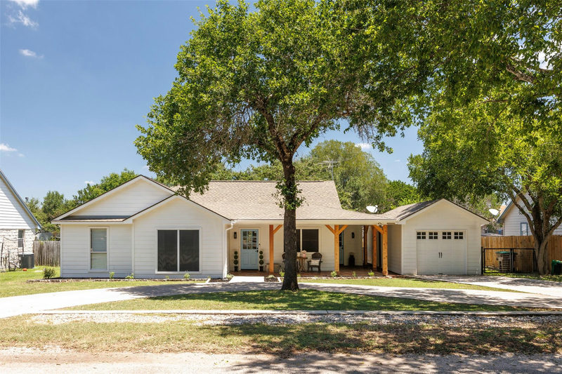 8 Deer Ridge Rd — exterior