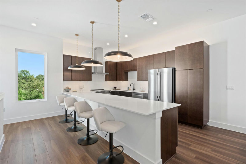 5201 E Martin Luther King Jr Blvd #7103 — exterior