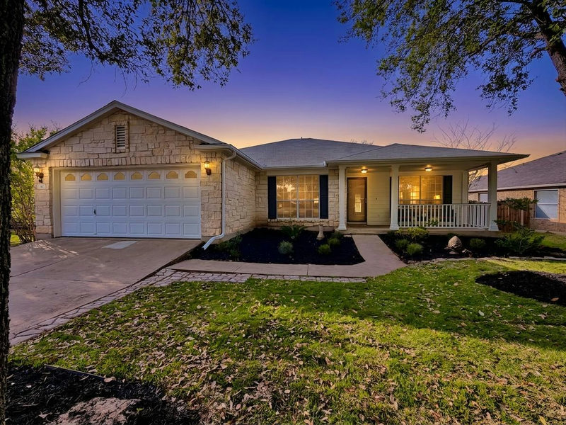 2417 Hallie Ln — exterior
