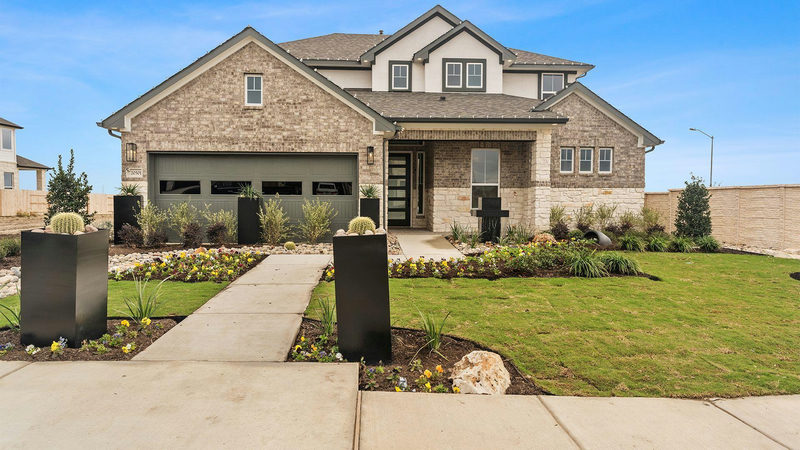 301 Raleigh Dr — exterior