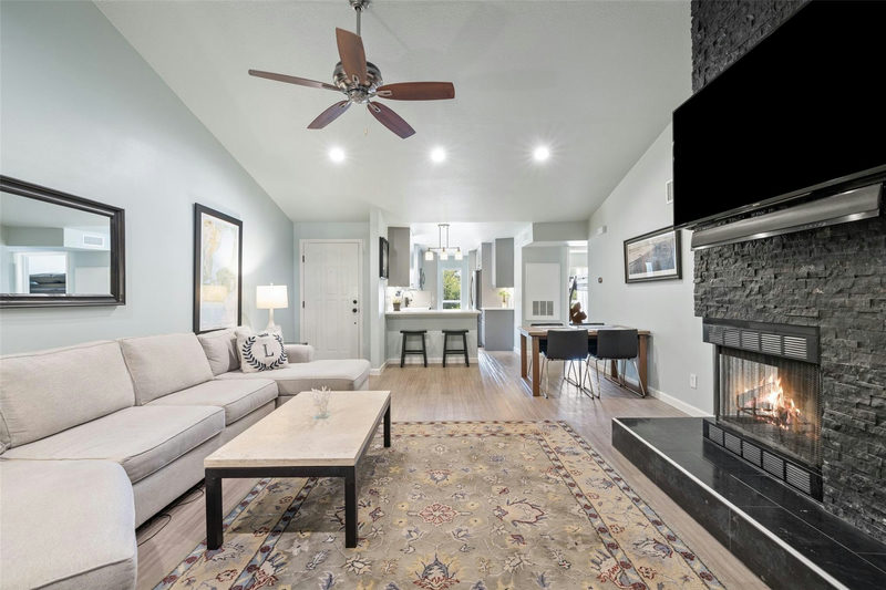 2450 Wickersham Ln #302 — exterior