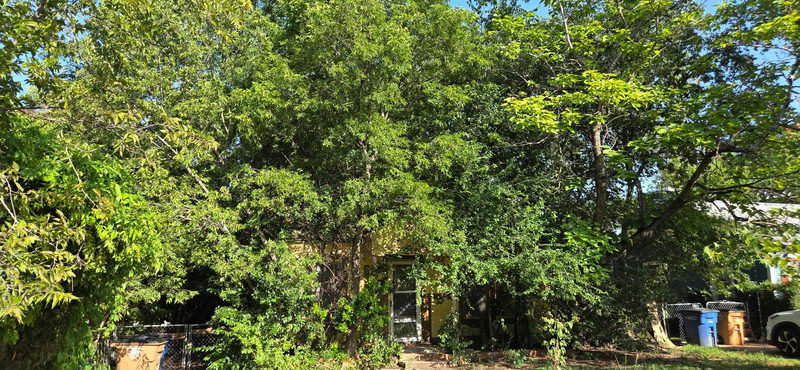 5309 Martin Ave — exterior